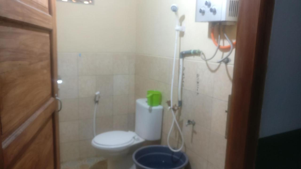 Homestay Arya Mangunan Бантул Экстерьер фото