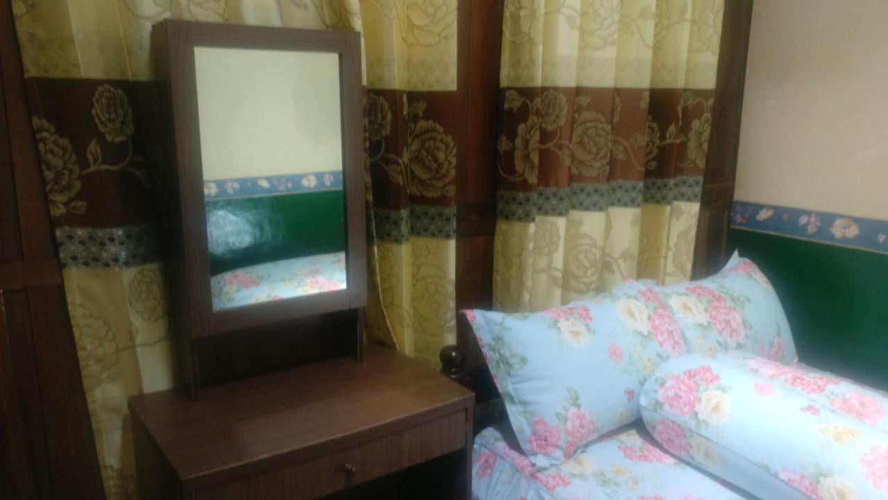 Homestay Arya Mangunan Бантул Экстерьер фото