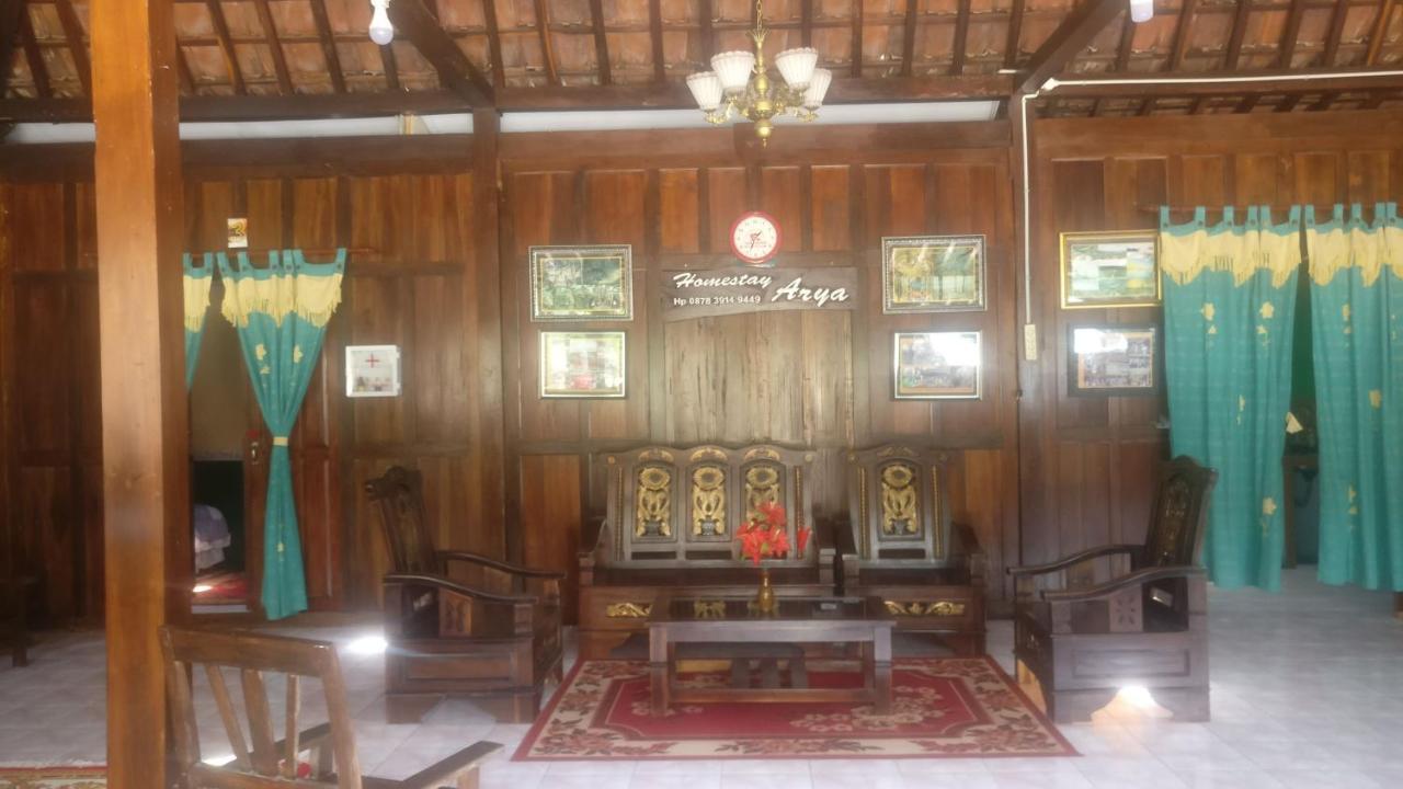 Homestay Arya Mangunan Бантул Экстерьер фото